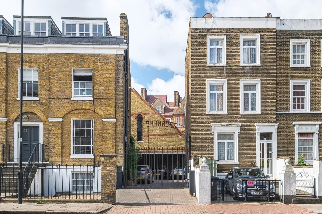 All Saints Close London SW8 photo 19