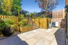 Herb Grove, Banstead, SM7 photo 19