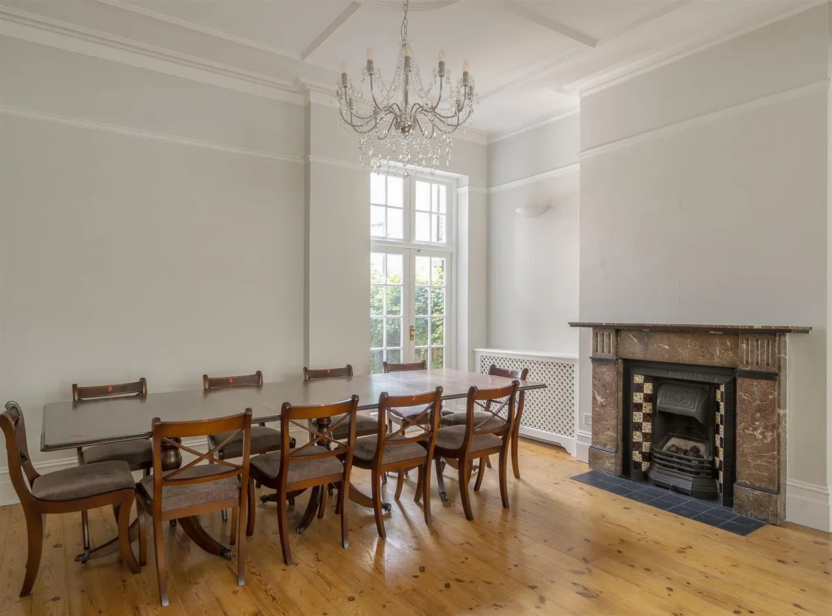 Kingswood Avenue, NW6