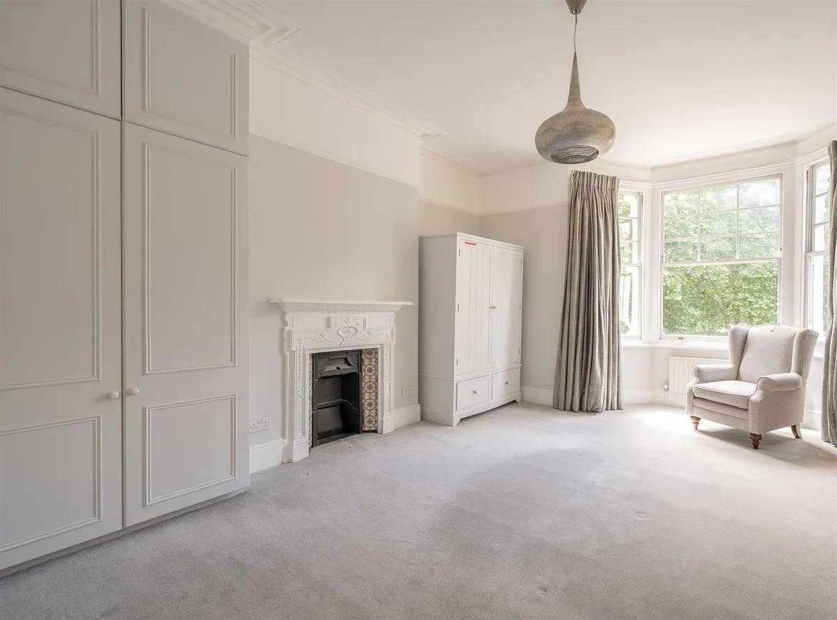 Kingswood Avenue, NW6