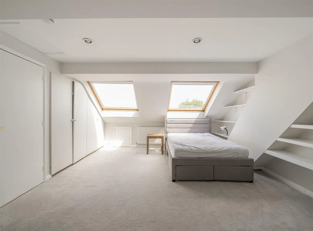 Kingswood Avenue, NW6