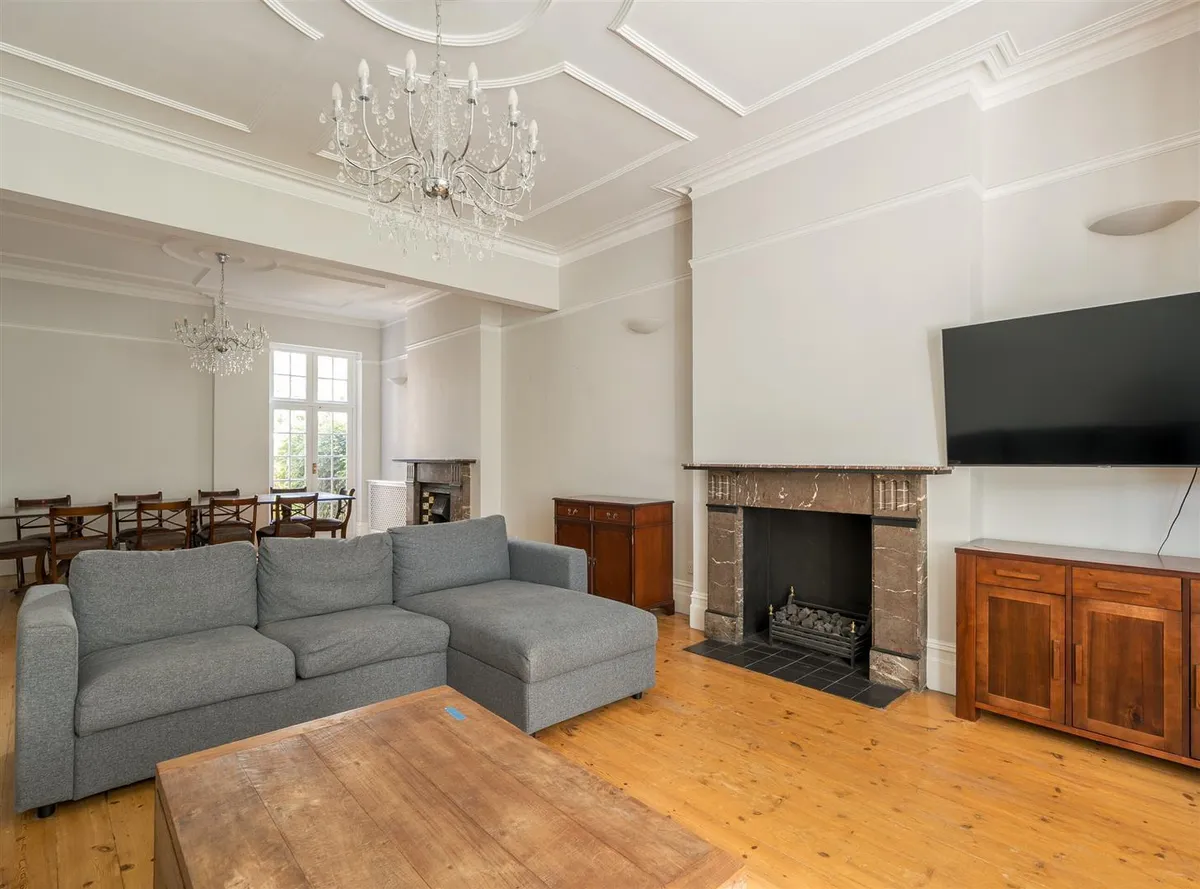 Kingswood Avenue, NW6