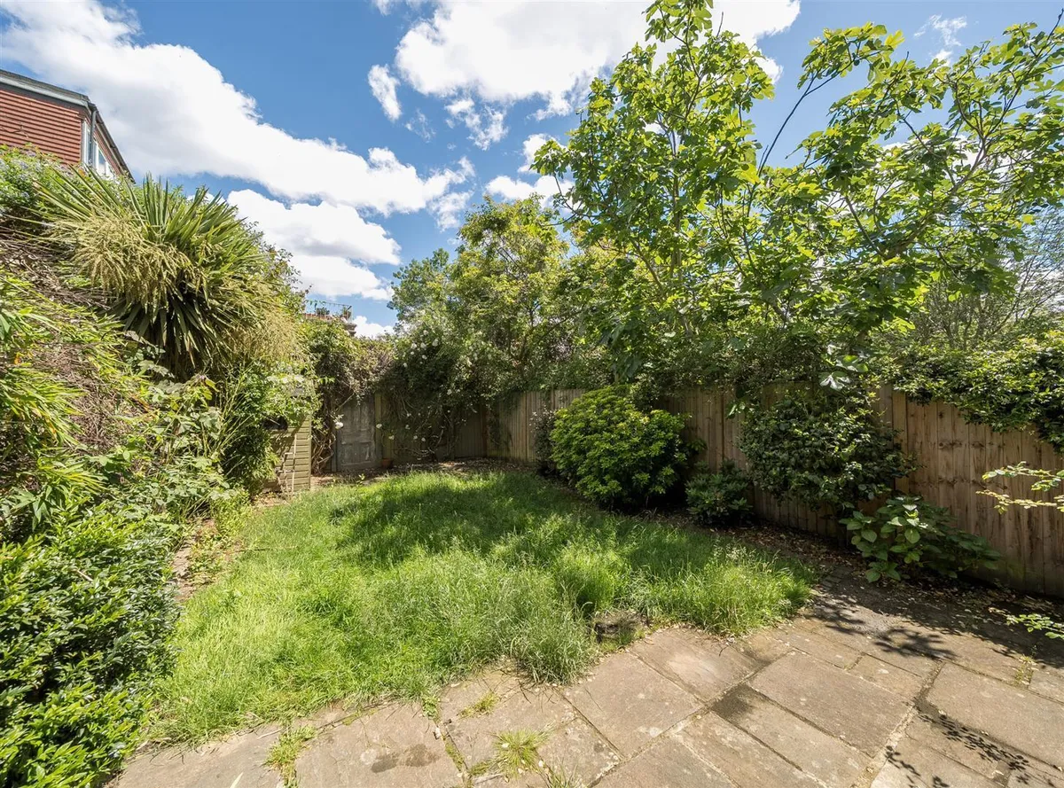 Kingswood Avenue, NW6