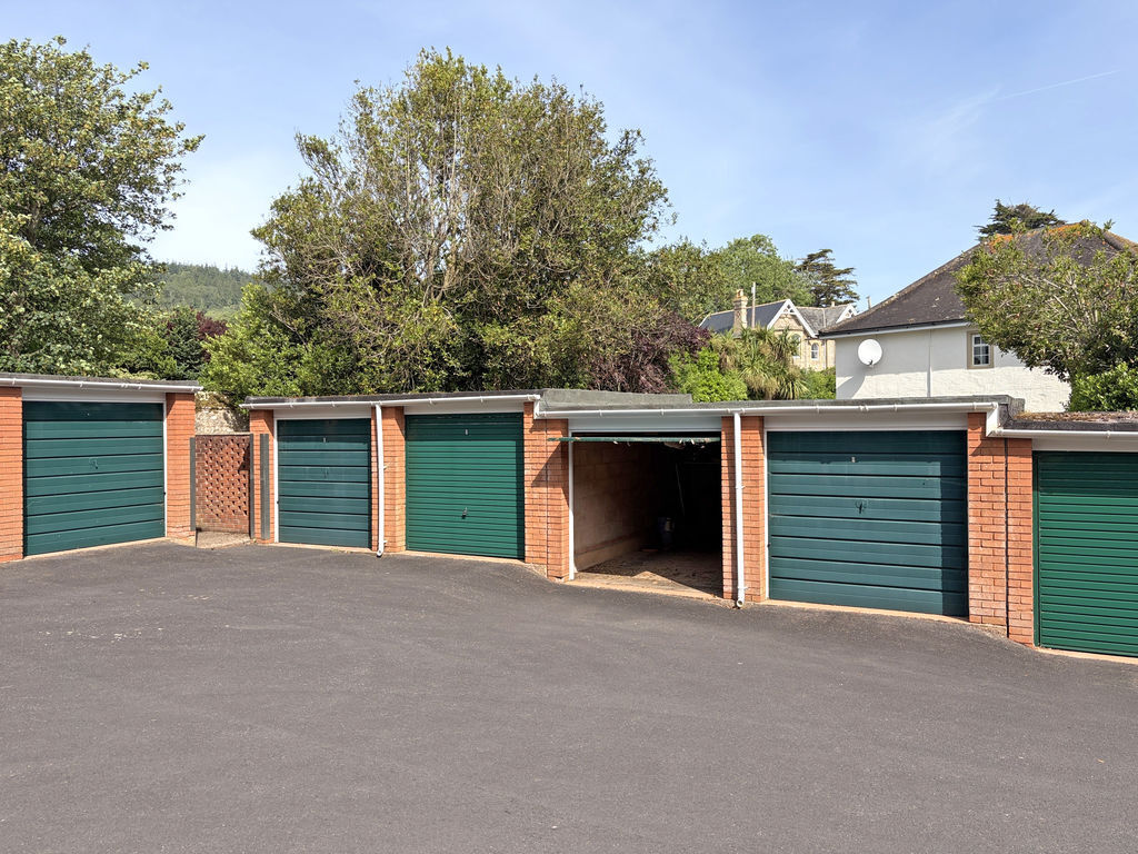 Manor Road, Sidmouth Image 16