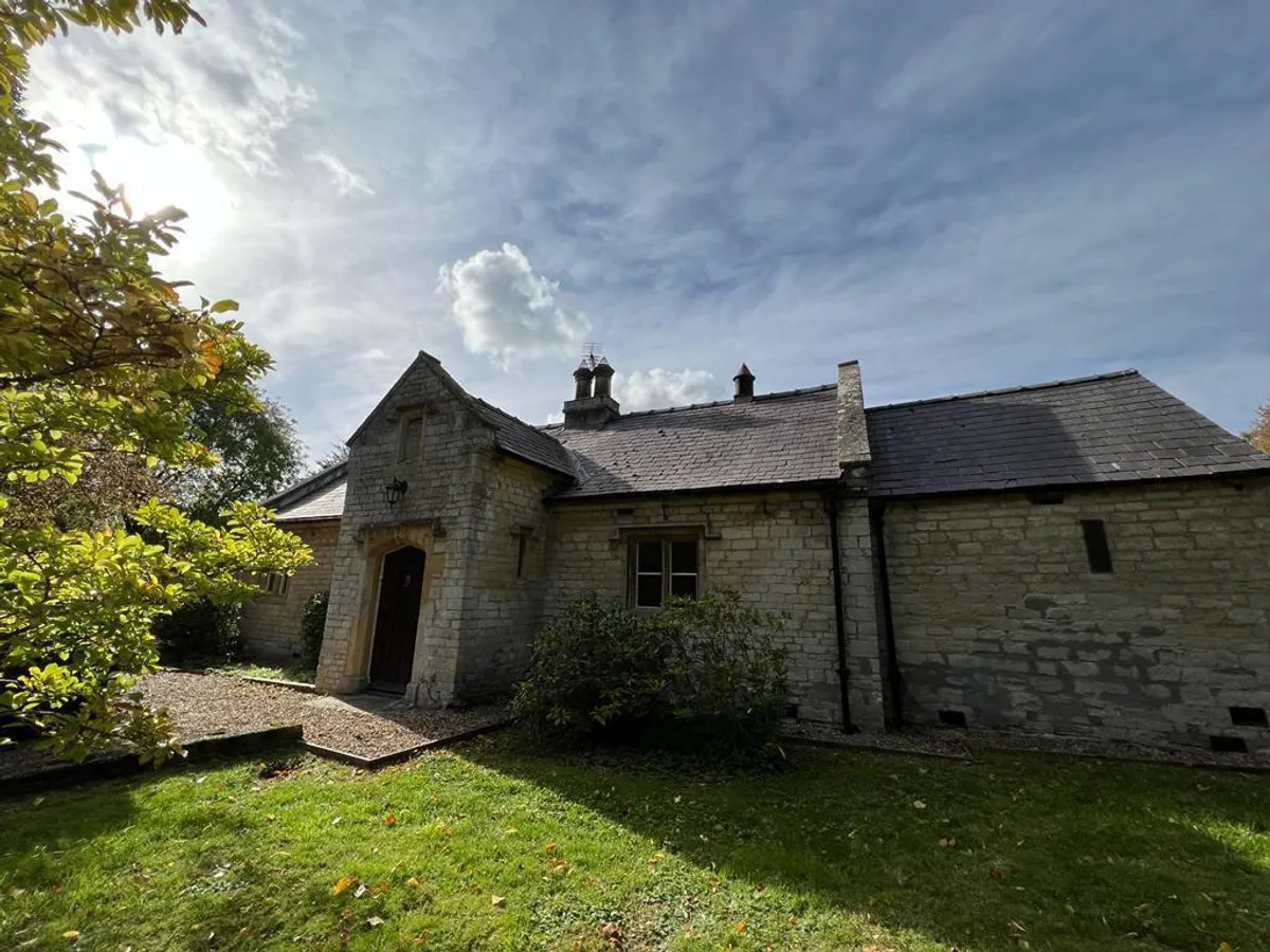 THE OLD SCHOOL HOUSE, LITTLE PONTON