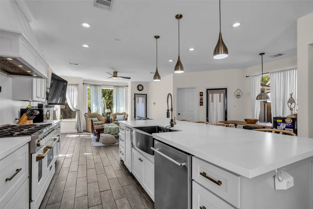 55 S Bethany Bend Circle, The Woodlands, TX 77382