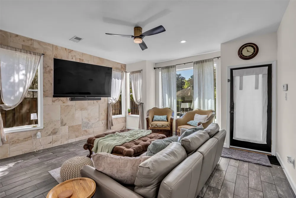 55 S Bethany Bend Circle, The Woodlands, TX 77382