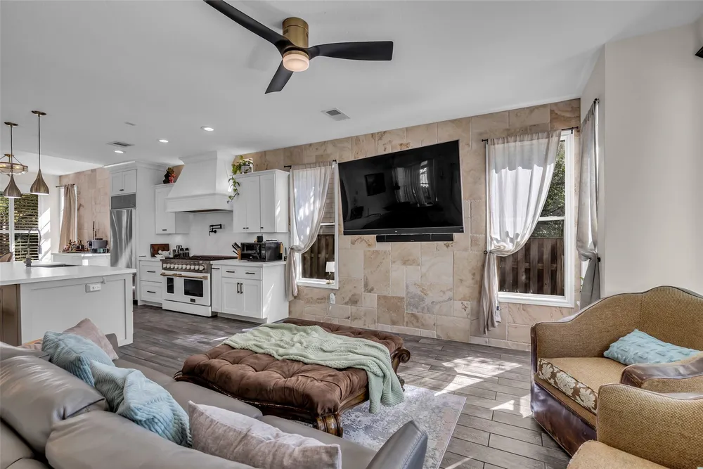 55 S Bethany Bend Circle, The Woodlands, TX 77382