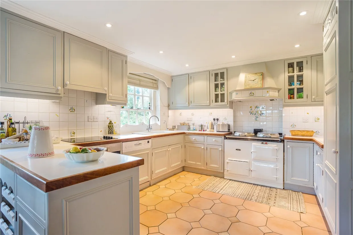 Ermin Street, Hungerford, RG17 photo 2
