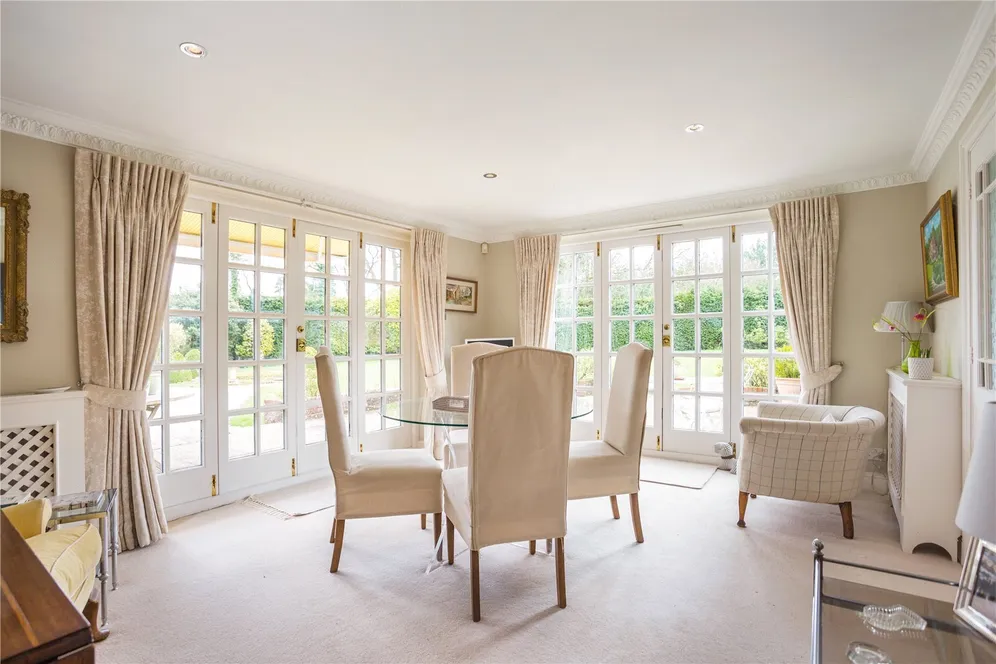 Ermin Street, Hungerford, RG17 photo 4