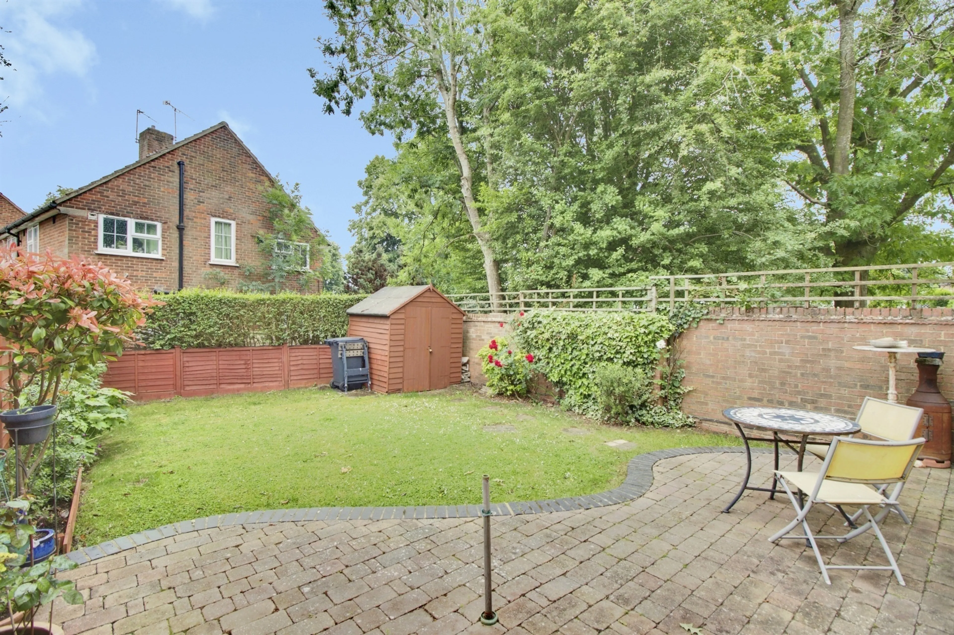 Property at Peartree Lane, Welwyn Garden City