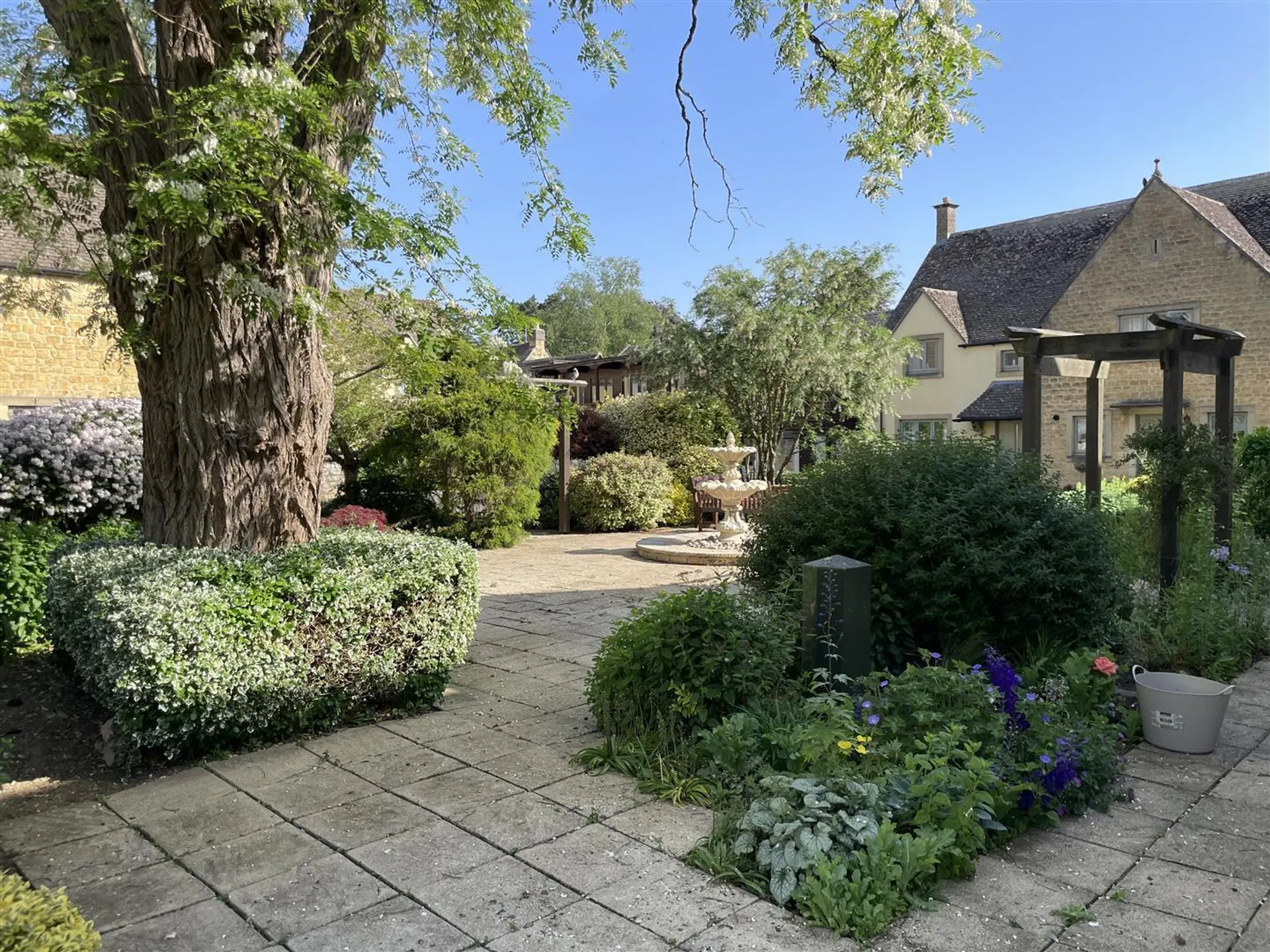 Property photo top 3