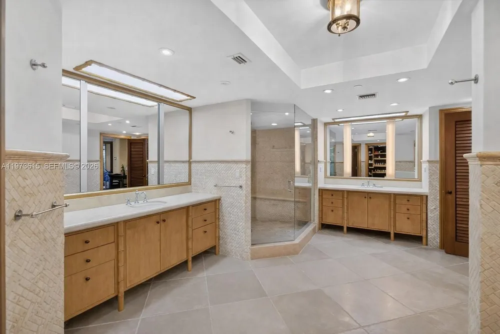 430 Grand Bay Dr, Key Biscayne, FL 33149