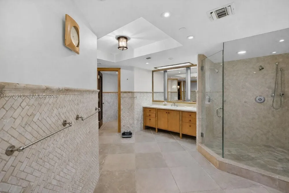 430 Grand Bay Dr, Key Biscayne, FL 33149