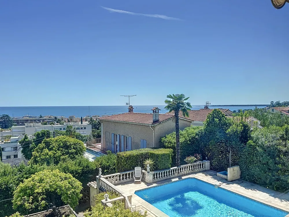 Golfe-Juan, 06220, France
