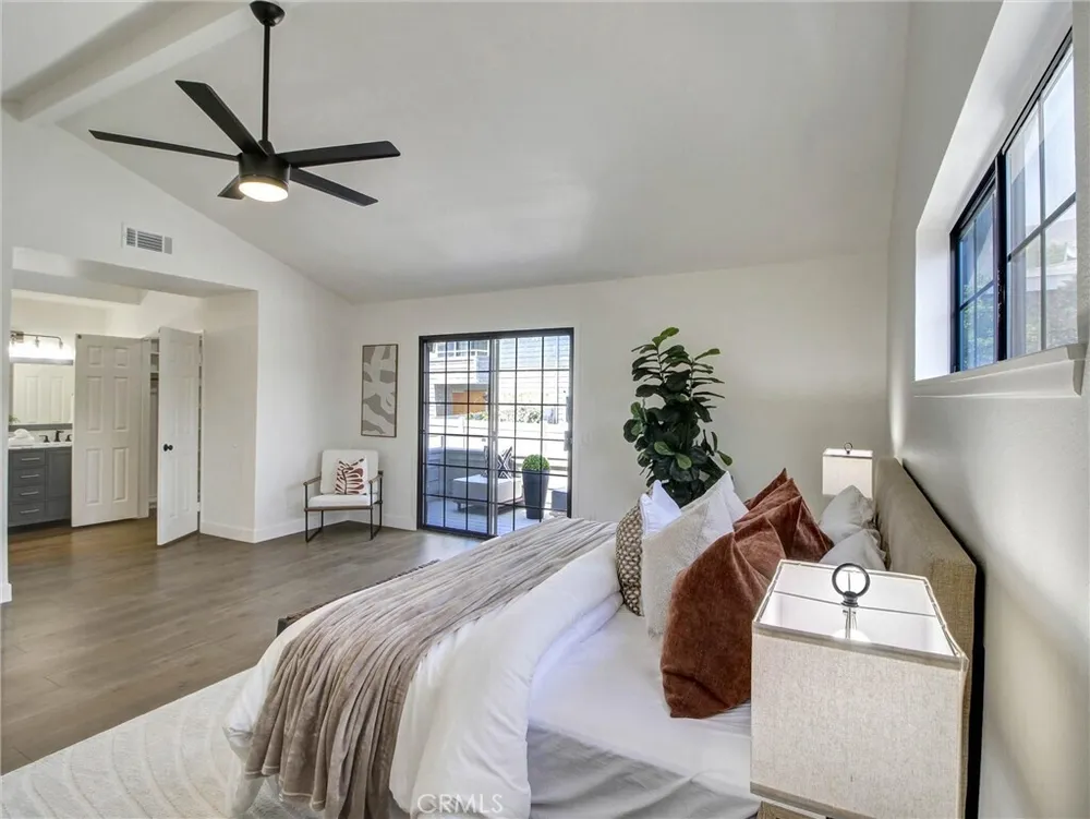 1520 Creekside Ct, Pasadena, CA 91107