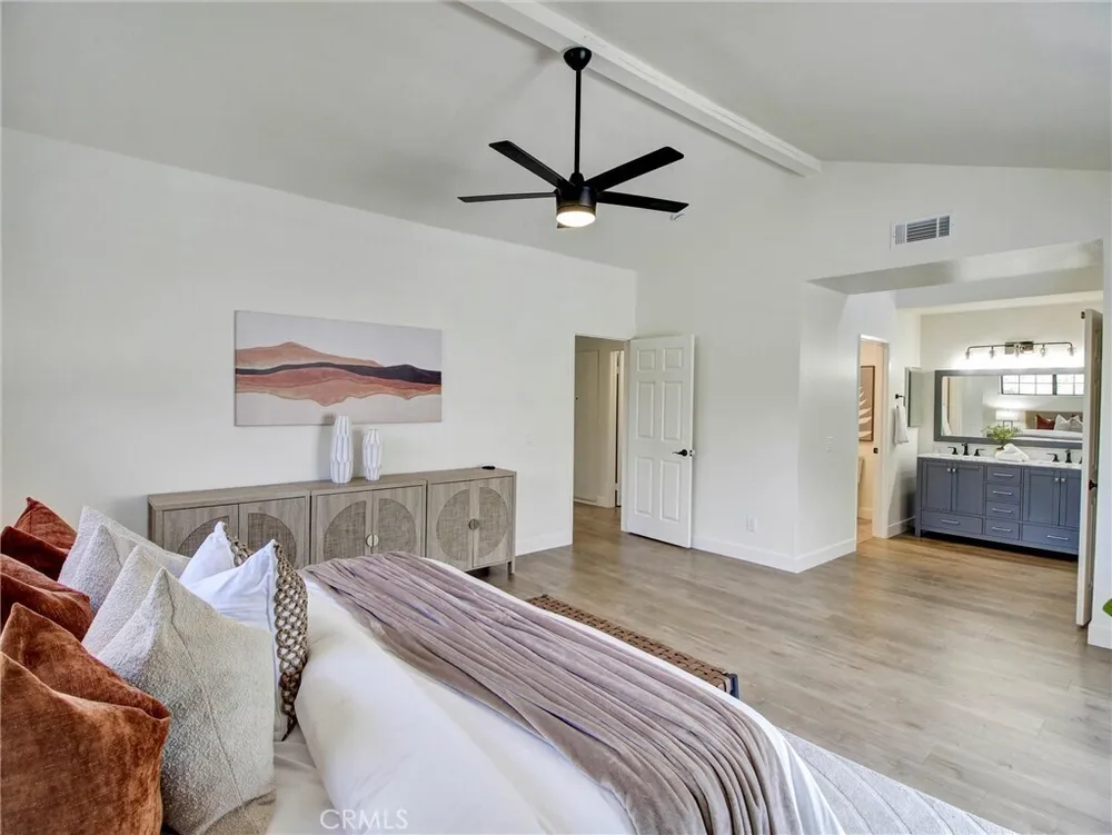 1520 Creekside Ct, Pasadena, CA 91107