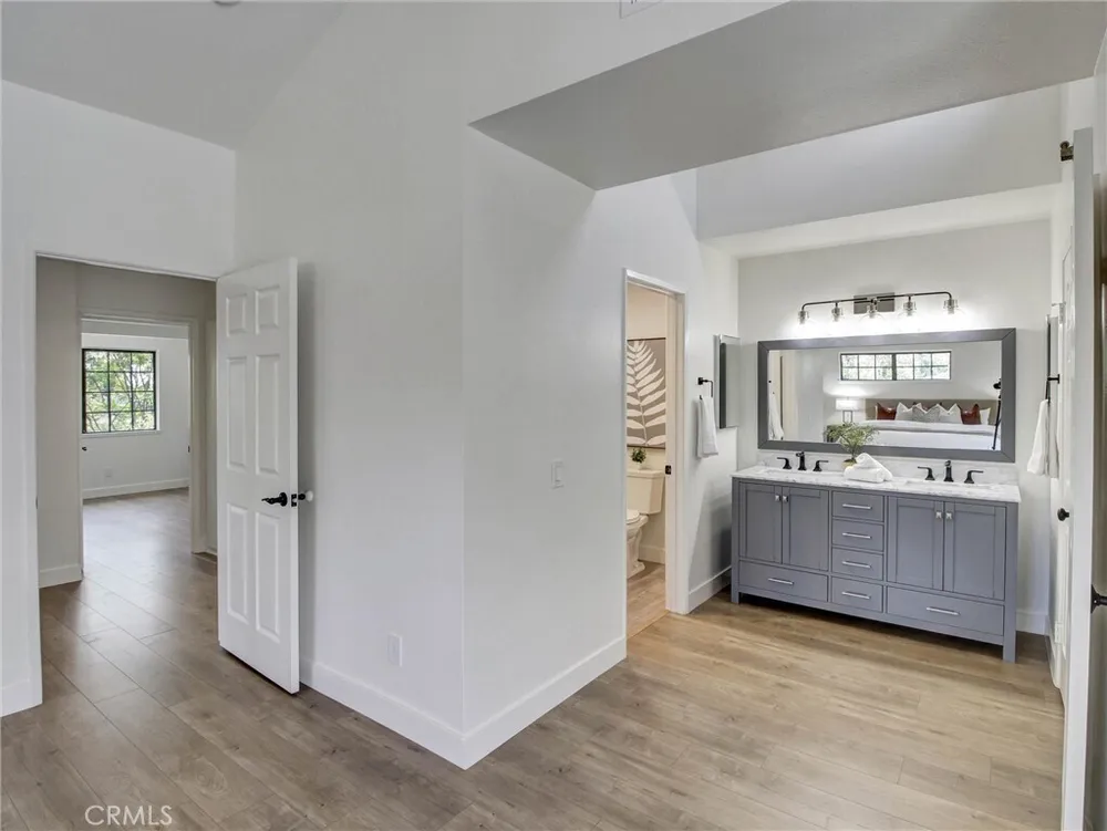 1520 Creekside Ct, Pasadena, CA 91107