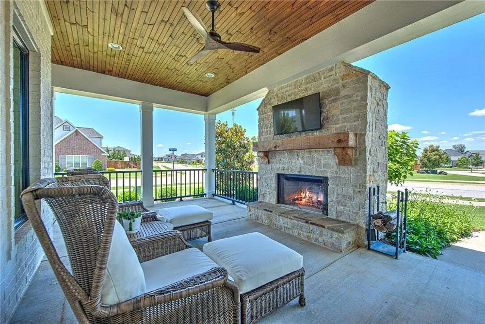 4301 S 86th St, Bentonville, AR 72713