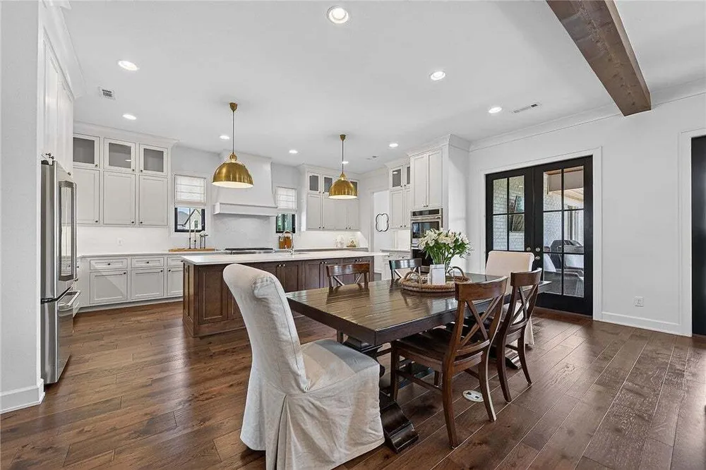 4301 S 86th St, Bentonville, AR 72713