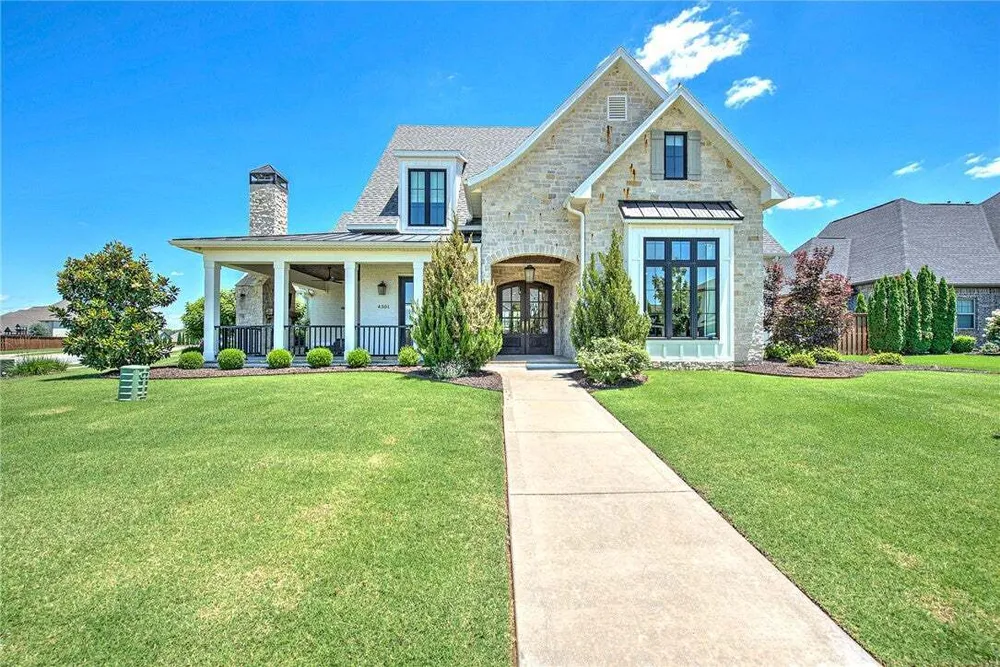 4301 S 86th St, Bentonville, AR 72713