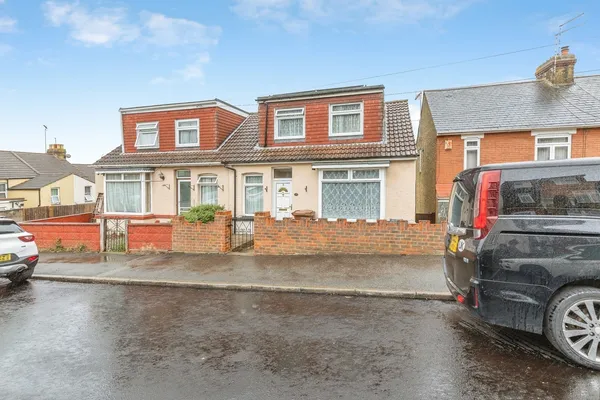 Clarence Road, Chatham, Kent, ME4