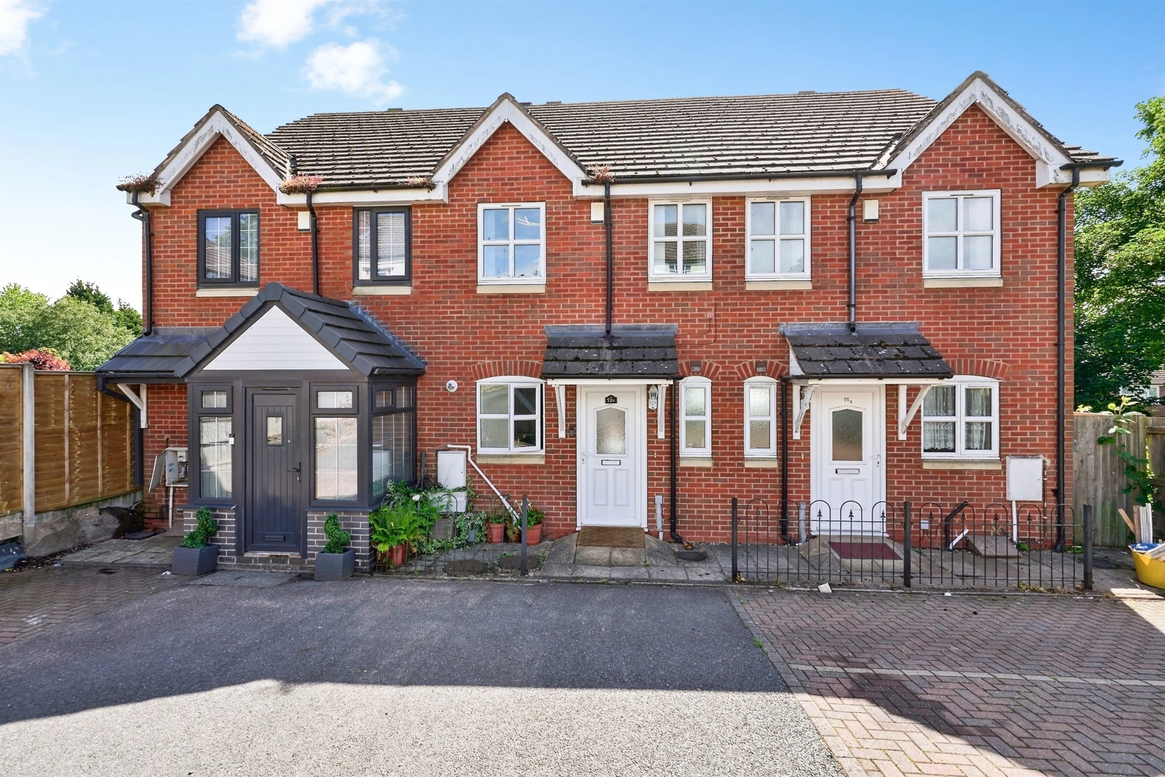 Property photo 0