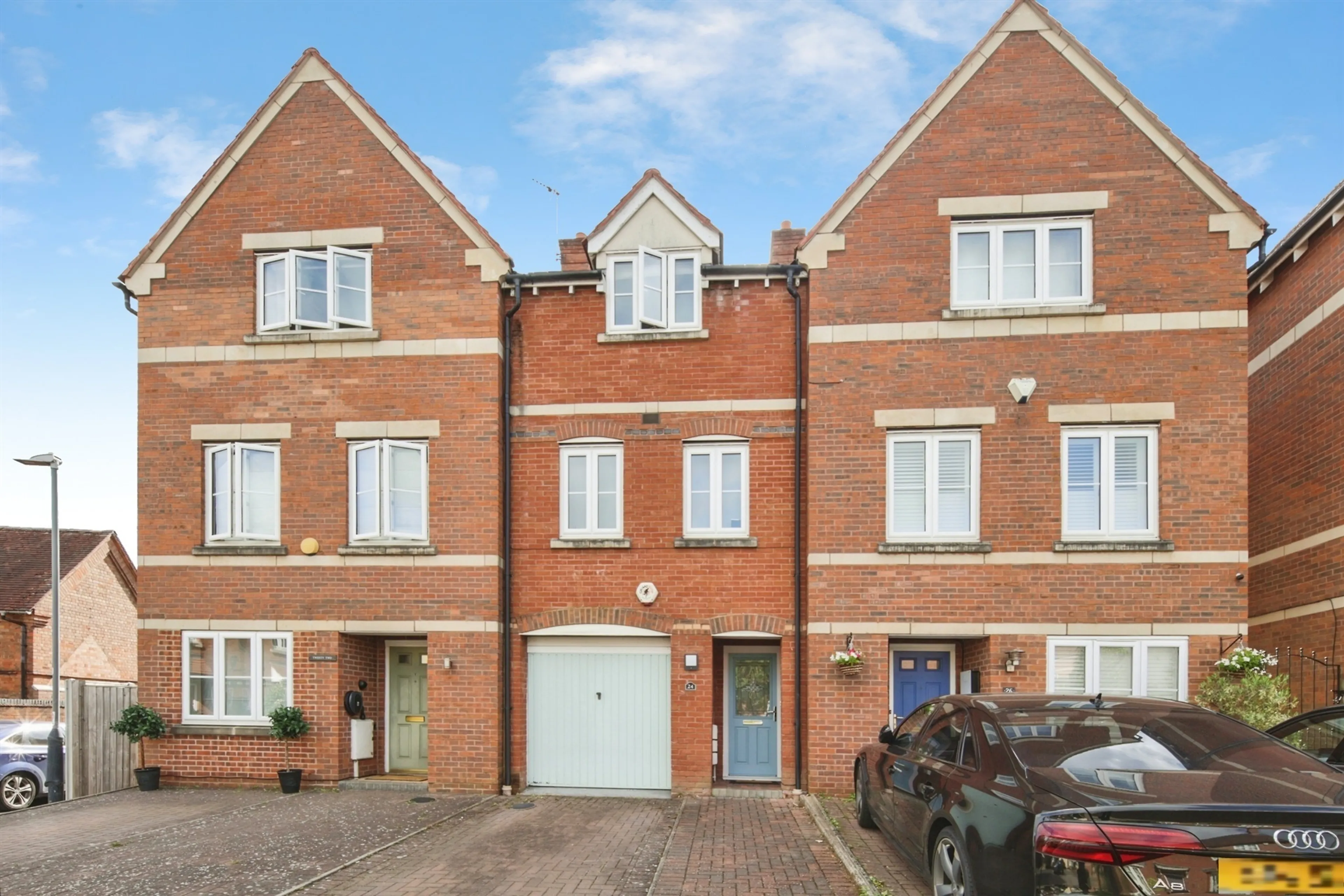 Property photo 0