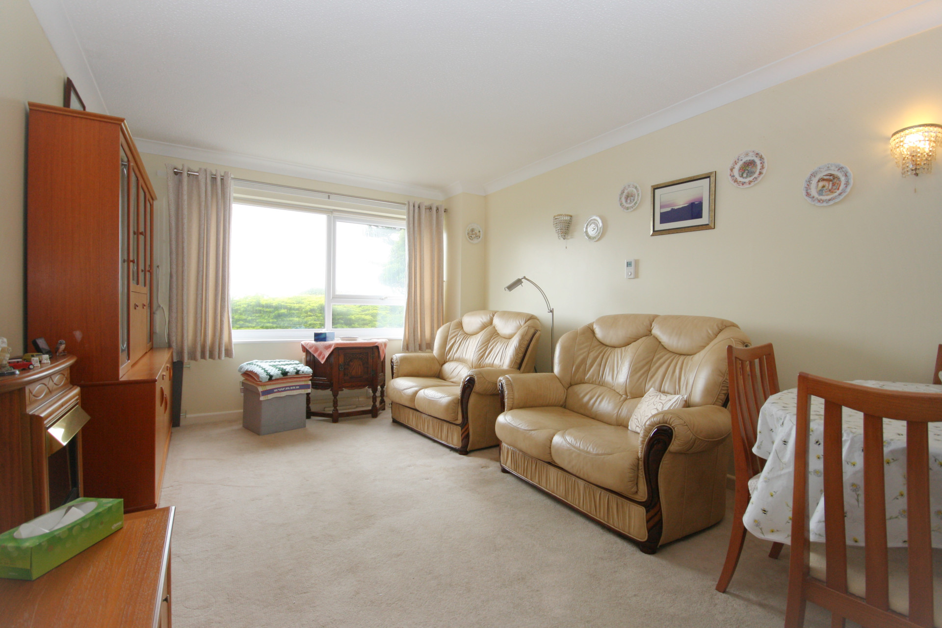 Homegrange House, Milford on Sea Image 3