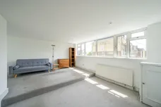 Cologne Road, London, SW11 photo 2