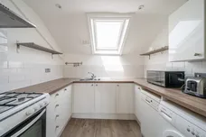 Cologne Road, London, SW11 photo 3