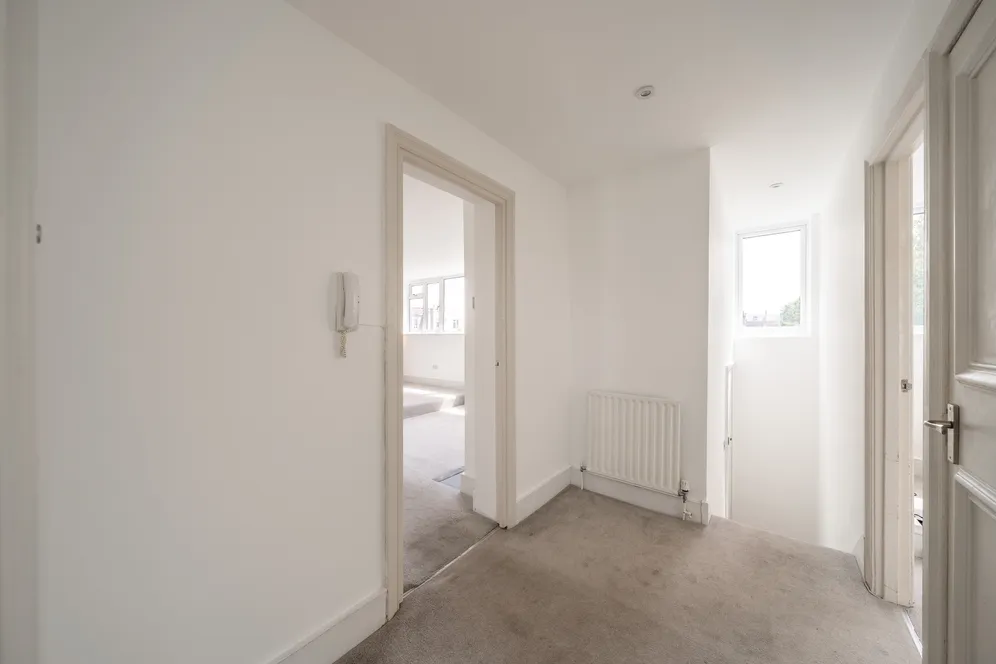 Cologne Road, London, SW11 photo 13