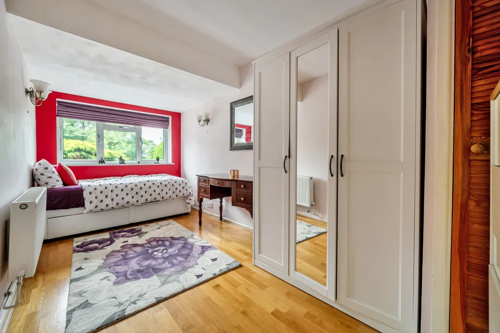 Camperdown, Maidenhead, SL6 photo 10