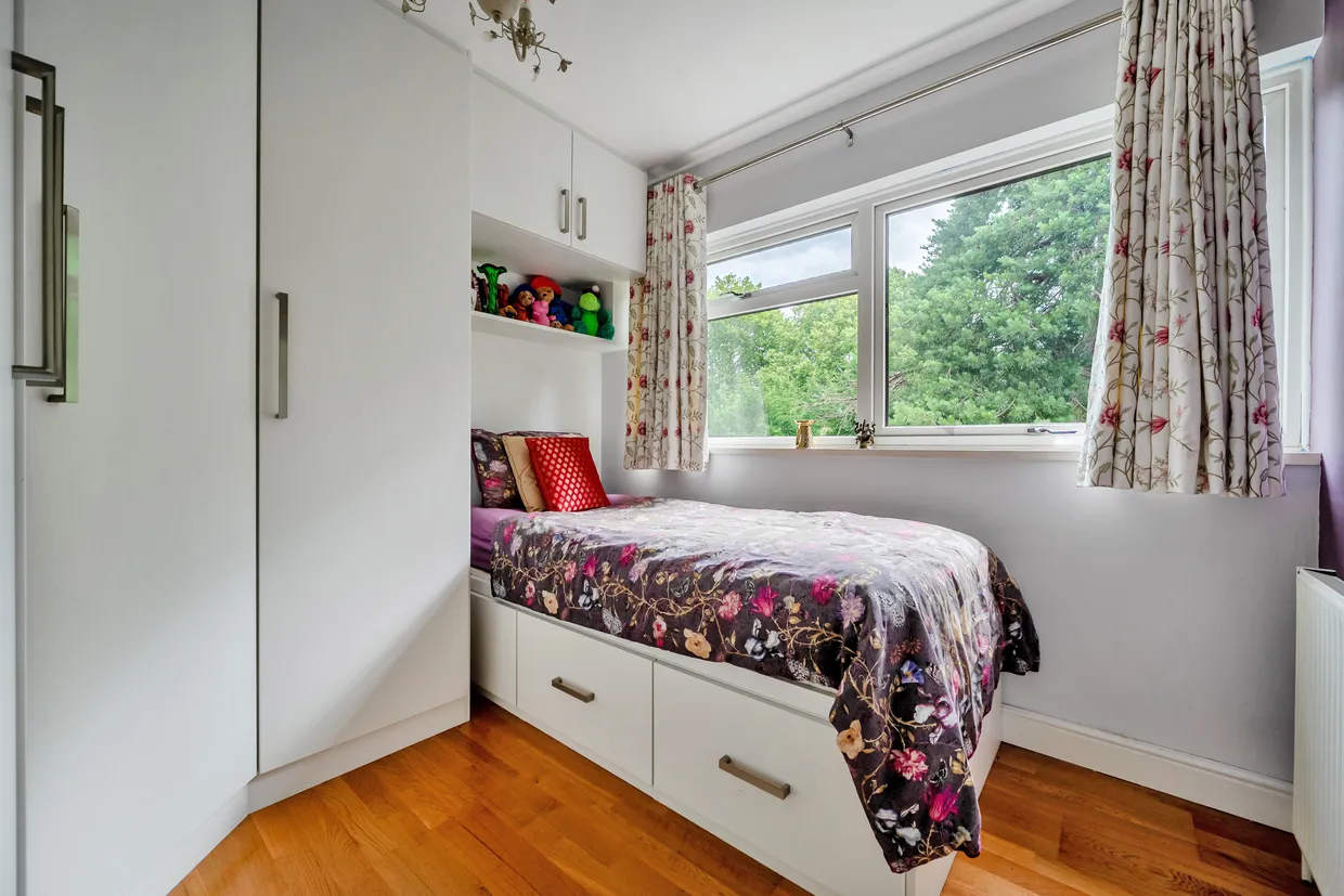 Camperdown, Maidenhead, SL6 photo 11