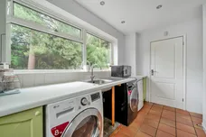 Camperdown, Maidenhead, SL6 photo 12