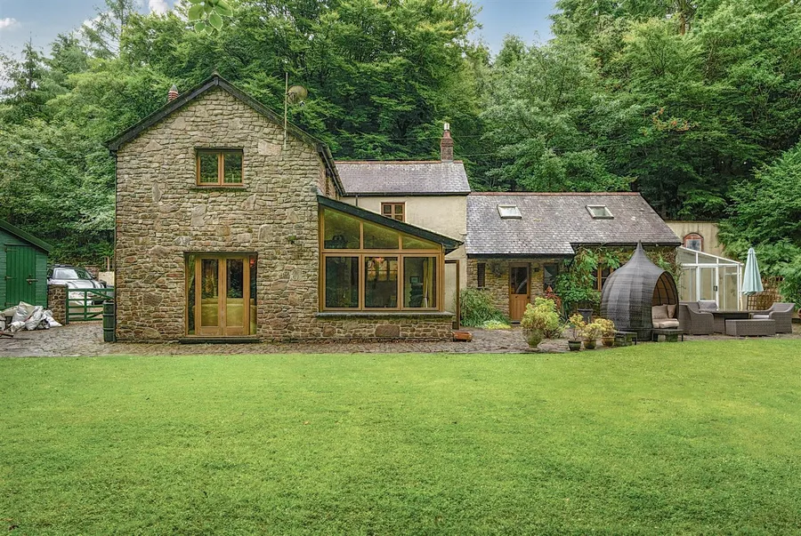 Property Image 12