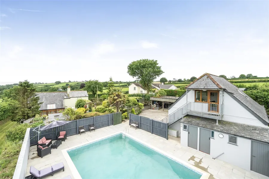 Property Image 28