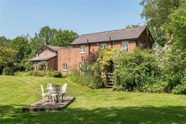 Trouthall Lane, Plumley, WA16 photo 15
