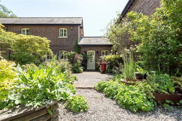 Trouthall Lane, Plumley, WA16 photo 18