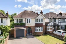 Ember Gardens, Thames Ditton KT7 photo 1