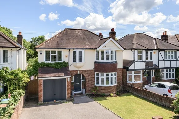 Ember Gardens, Thames Ditton KT7
