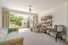 Ember Gardens, Thames Ditton KT7 photo 4