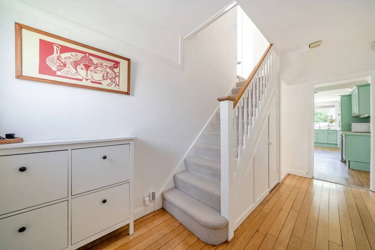 Ember Gardens, Thames Ditton KT7 photo 14