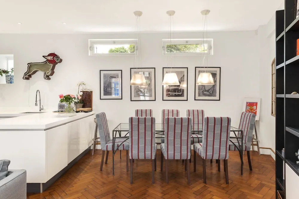 Kersley Mews, London, SW11