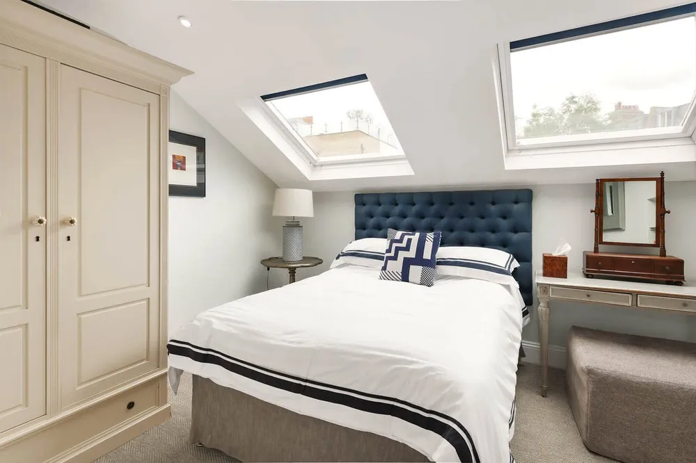 Kersley Mews, London, SW11