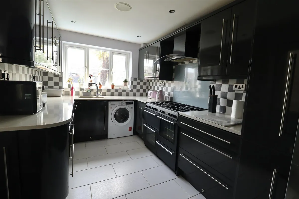 Linden Close, Gilberdyke, Brough