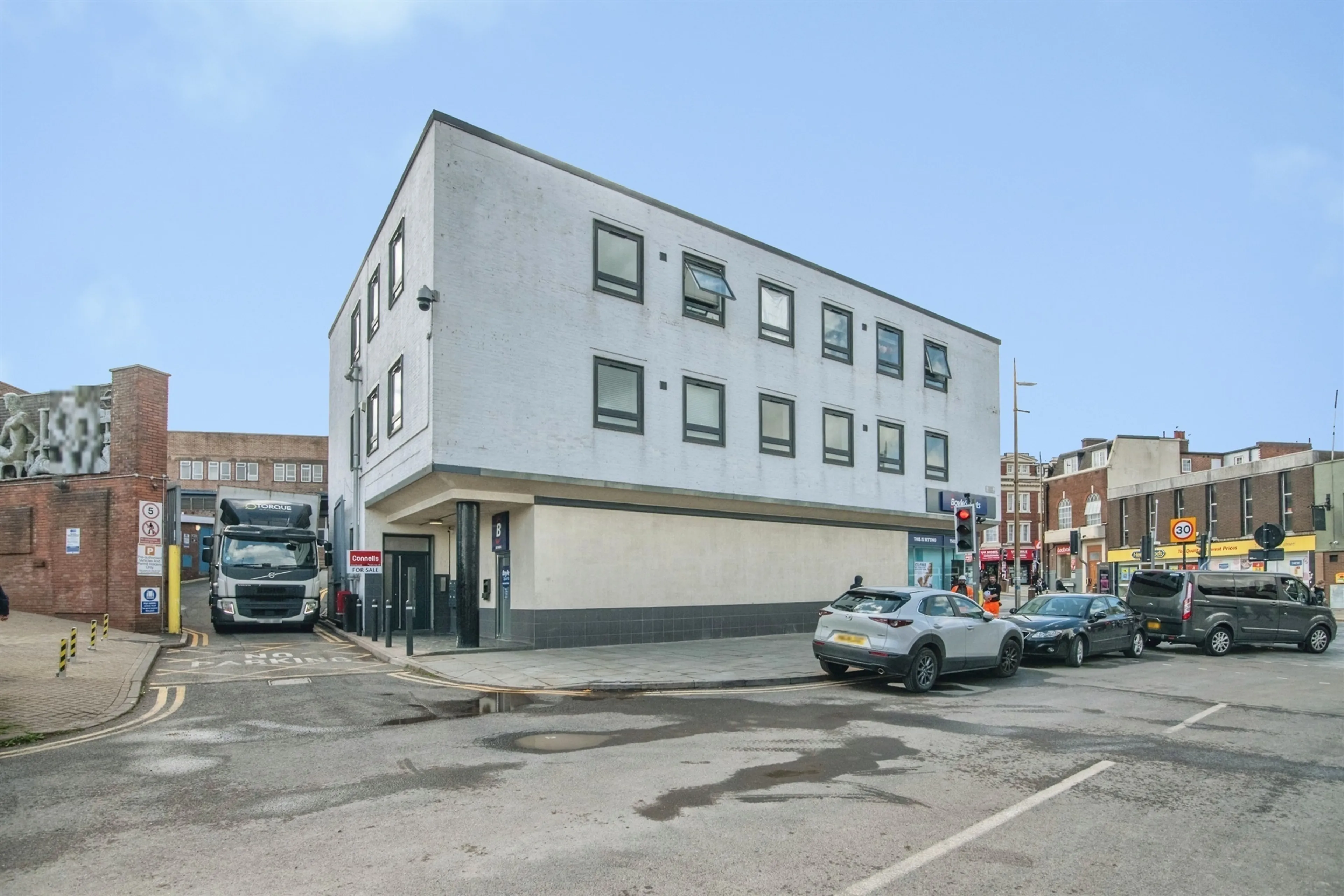 Property photo 0