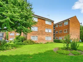 Riverside Close, Kings Langley photo