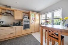 Clement Court, Alton, GU34 photo 1