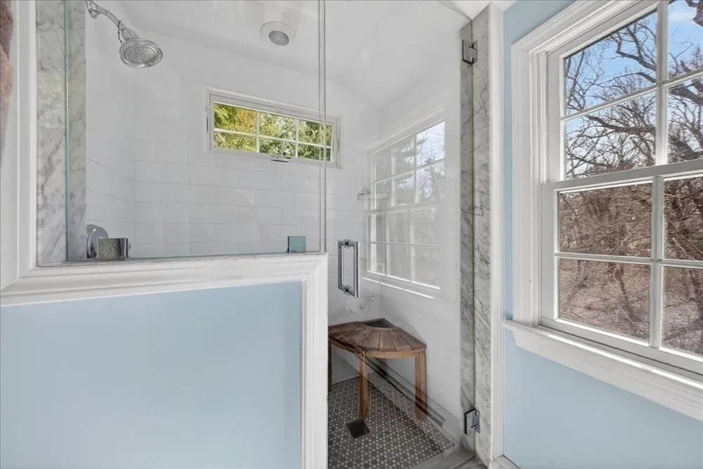 36 Independence Ln, Hingham, MA 02043